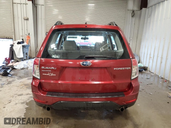 2011 Subaru Forester X z VIN JF2SHBBC5BH706553, wystawiony jako Copart lot #57493265 z przebiegiem 138 454 mil mil oraz Czysty tytuł • Clean title. Historia ofert i sprzedaży dostępna na DreamBid. Obrazek 6.