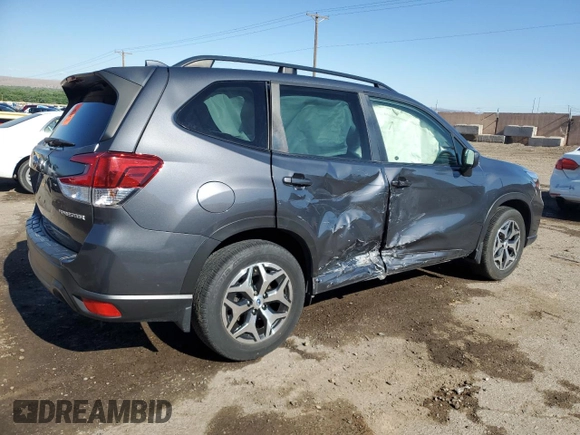 2021 Subaru Forester Premium with VIN JF2SKAJC8MH417084, listed as a Copart auction lot 56158285 with 18,937 mi miles and Salvage title. Bid and sale history available at DreamBid. Image 3.