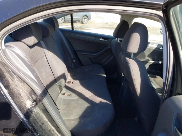 2015 Volkswagen Jetta Sedan 2.0L S with VIN 3VW2K7AJ6FM292338, listed as a IAAI auction lot 41742083 with 138,549 mi miles. Bid and sale history available at carsss.com. Image 8.