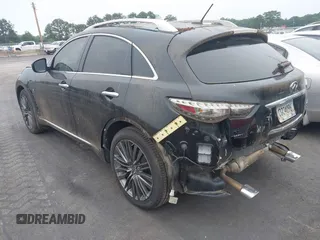 2017 Infiniti QX70 z VIN JN8CS1MU2HM140540, wystawiony jako IAAI lot #42367880 z przebiegiem 109 214 mil mil oraz . Historia ofert i sprzedaży dostępna na DreamBid. Obrazek 3.