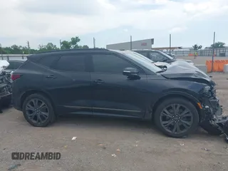 2021 Chevrolet Blazer RS z VIN 3GNKBERS6MS583636, wystawiony jako IAAI lot #42320045 z przebiegiem 75 198 mil mil oraz . Historia ofert i sprzedaży dostępna na DreamBid. Obrazek 13.