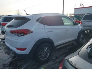 2017 Hyundai Tucson SE Plus with VIN KM8J33A44HU352769, listed as a IAAI auction lot 41106280 with 117,809 mi miles. Bid and sale history available at carsss.com. Image 13.