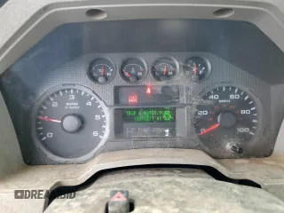 2008 Ford F-250 z VIN 1FDNF21508EE31135, wystawiony jako Copart lot #54377625 z przebiegiem 135 755 mil mil oraz Szkoda całkowita • Salvage title. Historia ofert i sprzedaży dostępna na DreamBid. Obrazek 9.