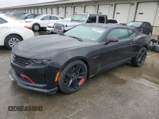 2022 Chevrolet Camaro 2LT with VIN 1G1FD1RS4N0132199, listed as a Copart auction lot 84586974 with 25,714 mi miles and Salvage Title. Bid and sale history available at carsss.com. Image 1.