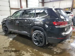 2022 Volkswagen Atlas SEL with VIN 1V2BR2CAXNC537557, listed as a Copart auction lot 44645335 with 48,374 mi miles and Salvage title. Bid and sale history available at DreamBid. Image 2.