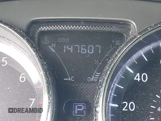 2016 Nissan Versa S z VIN 3N1CN7AP9GL829345, wystawiony jako IAAI lot #42441630 z przebiegiem 147 607 mil mil oraz . Historia ofert i sprzedaży dostępna na DreamBid. Obrazek 15.