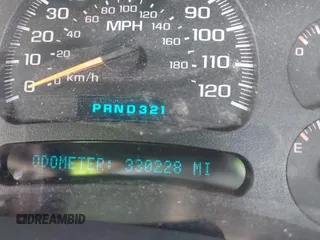 2004 Chevrolet Silverado 1500 LS with VIN 1GCEC14V54Z144251, listed as a IAAI auction lot 41850249 with 330,228 mi miles. Bid and sale history available at carsss.com. Image 7.