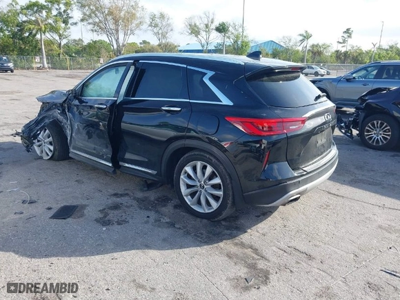 2019 Infiniti QX50 LUXE with VIN 3PCAJ5M10KF108026, listed as a IAAI auction lot 41717530 with NaN miles. Bid and sale history available at carsss.com. Image 3.