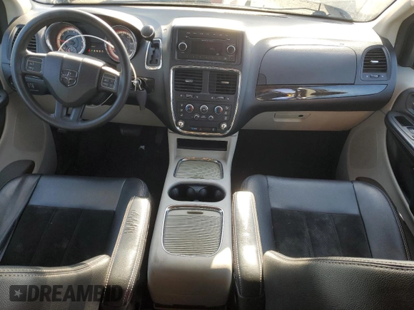 2018 Dodge Grand Caravan SXT with VIN 2C4RDGCG8JR300082, listed as a Copart auction lot 55357765 with 119,444 mi miles and Salvage Title. Bid and sale history available at DreamBid. Image 8.