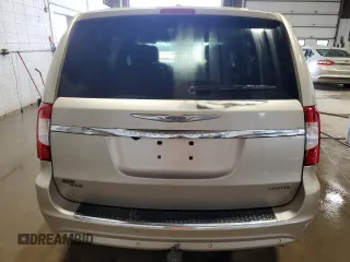 2014 Chrysler Town & Country Limited with VIN 2C4RC1GG3ER251812, listed as a Copart auction lot 61462694 with 99,992 mi miles and Salvage Title. Bid and sale history available at carsss.com. Image 6.