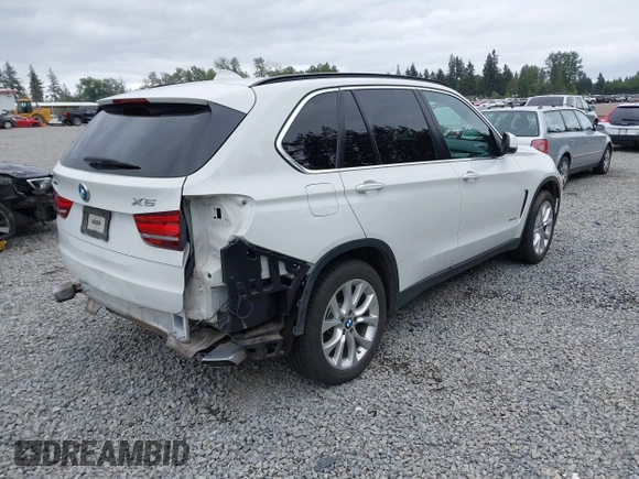 2016 BMW X5 xDrive40e z VIN 5UXKT0C55G0S77047, wystawiony jako IAAI lot #42224623 z przebiegiem 102 611 mil mil oraz . Historia ofert i sprzedaży dostępna na DreamBid. Obrazek 4.