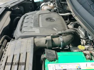 2020 Volkswagen Tiguan S с VIN 3VV1B7AX2LM103992, выставлен на аукционе IAAI как лот 42618433 с пробегом 55 172 миль миль и . История ставок и продаж доступна на DreamBid. Изображение 19.