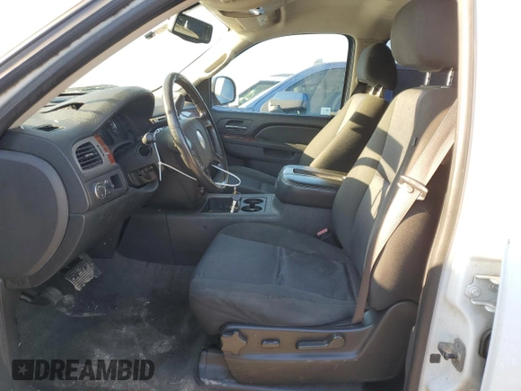2010 Chevrolet Suburban LS with VIN 1GNUCHE05AR183058, listed as a Copart auction lot 89012175 with 236,493 mi miles and Salvage Title. Bid and sale history available at carsss.com. Image 7.