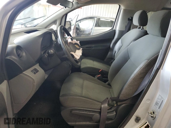 2015 Chevrolet City Express Cargo LT z VIN 3N63M0ZN4FK727172, wystawiony jako Copart lot #58541635 z przebiegiem Nie podano mil oraz Nie do naprawy • Non repairable. Historia ofert i sprzedaży dostępna na DreamBid. Obrazek 7.