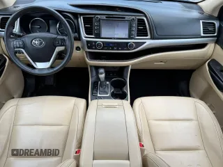 2015 Toyota Highlander XLE with VIN 5TDJKRFH2FS201565, listed as a Copart auction lot 63618945 with 173,689 mi miles and Clean title. Bid and sale history available at DreamBid. Image 9.