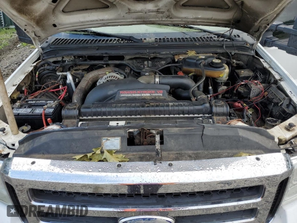 2005 Ford Super Duty F-250 XL with VIN 1FTSX21P15EA43770, listed as a Copart auction lot 65892814 with 136,698 mi miles and Salvage Title. Bid and sale history available at carsss.com. Image 11.