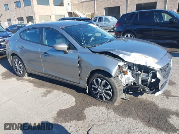 2015 Mazda 3 i SV with VIN JM1BM1T75F1258853, listed as a IAAI auction lot 41279651 with 36,437 mi miles. Bid and sale history available at carsss.com. Image 1.