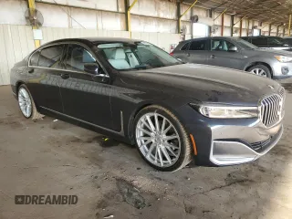 2020 BMW 7 Series 740i with VIN WBA7T2C07LCD13563, listed as a Copart auction lot 86744484 with 0 mi miles and Salvage Title. Bid and sale history available at carsss.com. Image 4.