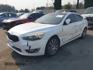 2015 Kia Cadenza Premium with VIN KNALN4D70F5196706, listed as a IAAI auction lot 41262917 with 189,340 mi miles. Bid and sale history available at carsss.com. Image 2.
