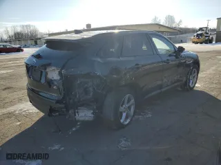 2018 Jaguar F-PACE 30t Premium with VIN SADCJ2GX8JA291369, listed as a Copart auction lot 89354235 with 31,789 mi miles and Salvage Title. Bid and sale history available at carsss.com. Image 3.