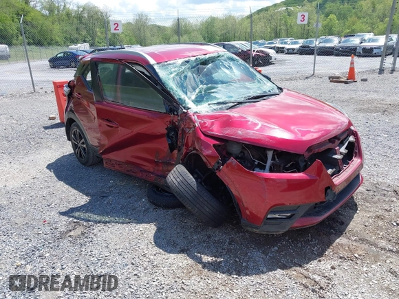 2019 Nissan Kicks SV z VIN 3N1CP5CU2KL493953, wystawiony jako IAAI lot #42142948 z przebiegiem 101 650 mil mil oraz . Historia ofert i sprzedaży dostępna na DreamBid. Obrazek 1.