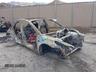 2018 Tesla Model 3 Long Range Battery with VIN 5YJ3E1EB5JF100466, listed as a IAAI auction lot 41413723 with Not Provided miles and . Bid and sale history available at DreamBid. Image 1.