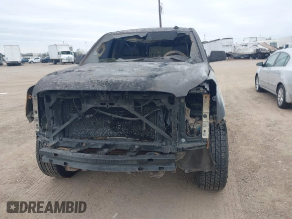 2015 GMC Yukon SLT with VIN 1GKS1BKC0FR114047, listed as a IAAI auction lot 41272792 with 1 mi miles. Bid and sale history available at carsss.com. Image 6.