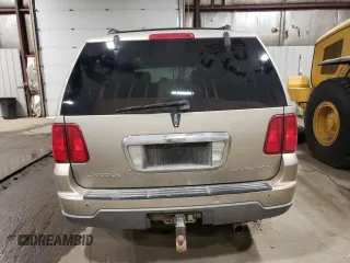 2004 Lincoln Navigator Luxury with VIN 5LMFU28R84LJ19005, listed as a Copart auction lot 61062514 with 171,598 mi miles and Non Repairable. Bid and sale history available at carsss.com. Image 6.