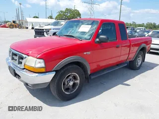 2000 Ford Ranger XLT with VIN 1FTZR15X0YPB39850, listed as a IAAI auction lot 42191165 with 170,881 mi miles and . Bid and sale history available at carsss.com. Image 2.