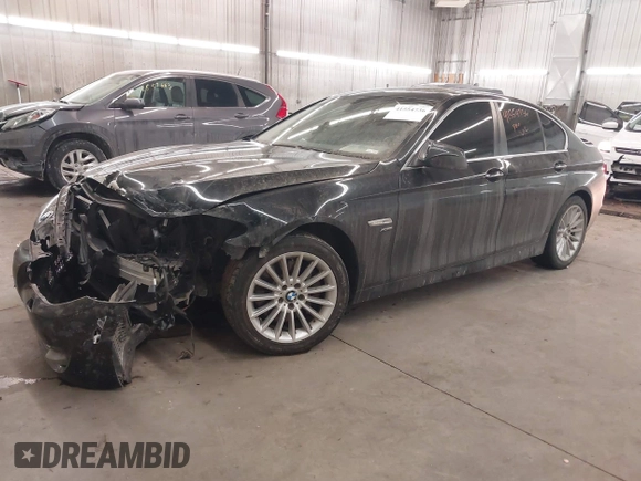 2011 BMW 5 Series 535i xDrive with VIN WBAFU7C58BC778429, listed as a IAAI auction lot 41554736 with 129,163 mi miles. Bid and sale history available at carsss.com. Image 18.