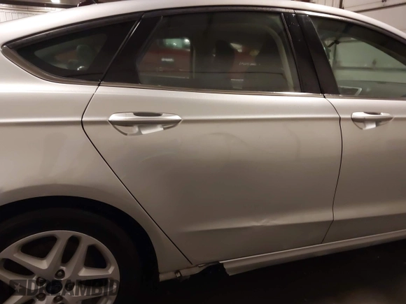 2015 Ford Fusion SE with VIN 3FA6P0H76FR173527, listed as a IAAI auction lot 41710698 with 263,272 mi miles. Bid and sale history available at carsss.com. Image 18.