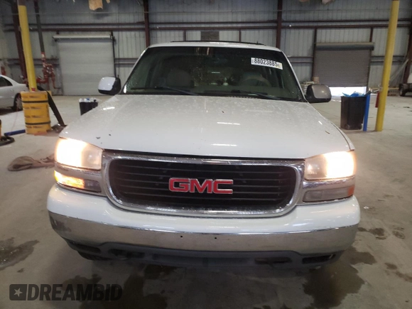 2002 GMC Yukon XL SLT with VIN 3GKFK16ZX2G270341, listed as a Copart auction lot 88023885 with 238,111 mi miles and Salvage Title. Bid and sale history available at carsss.com. Image 5.