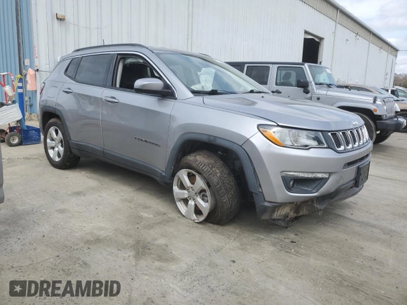 2018 Jeep Compass Latitude with VIN 3C4NJDBBXJT230562, listed as a Copart auction lot 51634095 with 74,464 mi miles and Salvage Title. Bid and sale history available at carsss.com. Image 4.