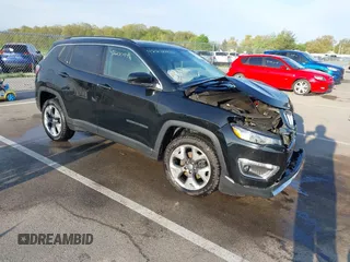 2019 Jeep Compass Limited with VIN 3C4NJDCB7KT622852, listed as a IAAI auction lot 42200945 with 53,746 mi miles and . Bid and sale history available at DreamBid. Image 1.