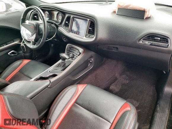 2019 Dodge Challenger R/T Scat Pack z VIN 2C3CDZFJ0KH540554, wystawiony jako Copart lot #56832535 z przebiegiem 59 298 mil mil oraz Szkoda całkowita • Salvage title. Historia ofert i sprzedaży dostępna na DreamBid. Obrazek 8.