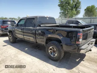 2003 Chevrolet Silverado 1500HD LS z VIN 1GCGC13U33F194292, wystawiony jako Copart lot #57865835 z przebiegiem 237 989 mil mil oraz Szkoda całkowita • Salvage title. Historia ofert i sprzedaży dostępna na DreamBid. Obrazek 2.