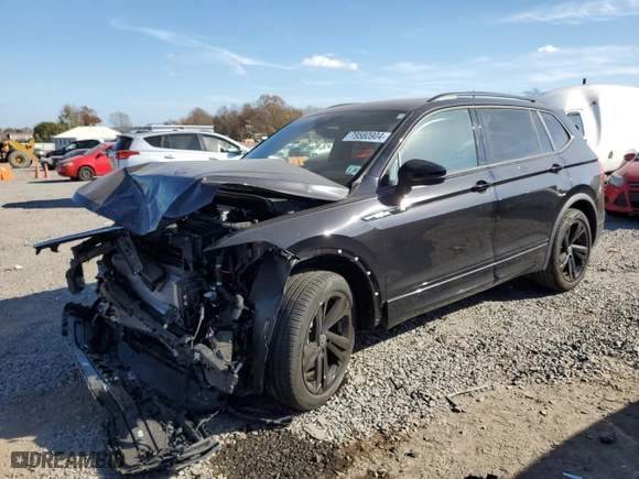 2023 Volkswagen Tiguan SE R-Line Black with VIN 3VV8B7AXXPM080546, listed as a Copart auction lot 79580904 with 10,844 mi miles and Salvage Title. Bid and sale history available at carsss.com. Image 1.