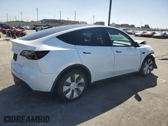 2022 Tesla Model Y Long Range with VIN 7SAYGDEE8NF340096, listed as a Copart auction lot 49357995 with 40,320 mi miles and Salvage Title. Bid and sale history available at carsss.com. Image 3.