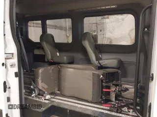 2022 Ford Transit Cargo с VIN 1FTBR1C85NKA06880, выставлен на аукционе IAAI как лот 42373794 с пробегом 15 035 миль миль и . История ставок и продаж доступна на DreamBid. Изображение 8.