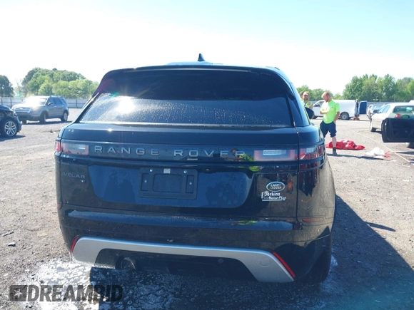 2021 Land Rover Range Rover Velar R-Dynamic S z VIN SALYT2EX8MA298026, wystawiony jako IAAI lot #42005958 z przebiegiem 29 181 mil mil oraz . Historia ofert i sprzedaży dostępna na DreamBid. Obrazek 16.