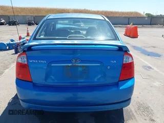 2005 Kia Spectra LX z VIN KNAFE122555192572, wystawiony jako IAAI lot #42266931 z przebiegiem 193 443 mil mil oraz . Historia ofert i sprzedaży dostępna na DreamBid. Obrazek 17.