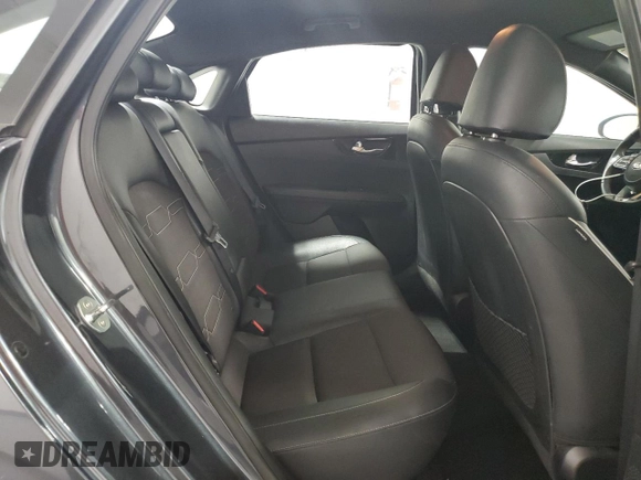 2020 Kia Forte GT-Line z VIN 3KPF34AD7LE181359, wystawiony jako Copart lot #59304265 z przebiegiem 89 264 mil mil oraz Czysty tytuł • Clean title. Historia ofert i sprzedaży dostępna na DreamBid. Obrazek 10.