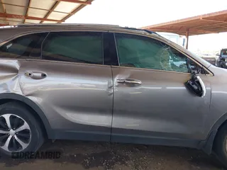 2016 Kia Sorento EX with VIN 5XYPH4A10GG071578, listed as a IAAI auction lot 42068909 with Not Provided miles. Bid and sale history available at carsss.com. Image 13.