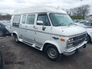 1994 Chevrolet Chevy Van z VIN 1GBEG25K7RF187968, wystawiony jako IAAI lot #41805666 z przebiegiem 224 279 mil mil oraz . Historia ofert i sprzedaży dostępna na DreamBid. Obrazek 1.
