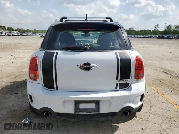 2012 MINI Countryman S with VIN WMWZC5C5XCWM14551, listed as a Copart auction lot 57329265 with 140,814 mi miles and Clean Title. Bid and sale history available at DreamBid. Image 6.