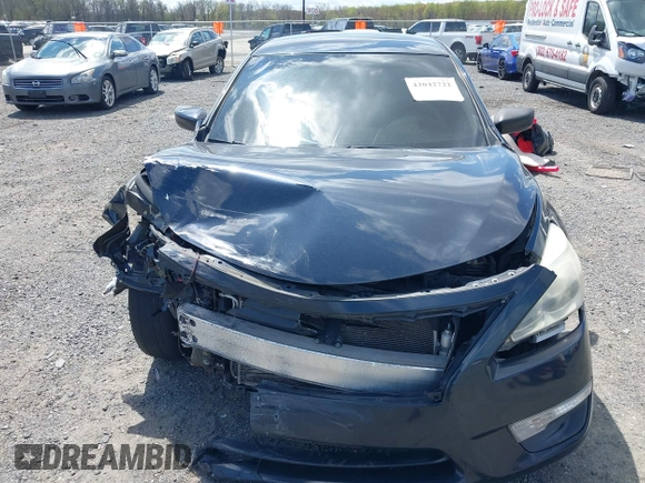 2015 Nissan Altima 2.5 S with VIN 1N4AL3AP9FC411130, listed as a IAAI auction lot 42042722 with 149,594 mi miles. Bid and sale history available at carsss.com. Image 12.