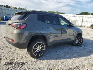 2022 Jeep Compass Trailhawk with VIN 3C4NJDDB1NT106201, listed as a Copart auction lot 64407475 with Not provided miles and Clean title. Bid and sale history available at DreamBid. Image 3.