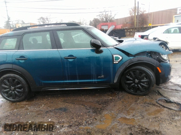 2022 MINI Countryman Cooper S with VIN WMZ83BR06N3N39575, listed as a IAAI auction lot 41477701 with 33,435 mi miles and . Bid and sale history available at DreamBid. Image 13.