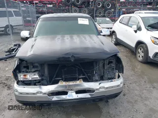2007 Chevrolet Silverado 1500 LS with VIN 2GCEC13V871169174, listed as a IAAI auction lot 41966333 with 287,422 mi miles and . Bid and sale history available at DreamBid. Image 13.