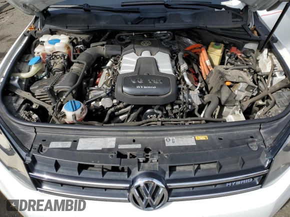 2012 Volkswagen Touareg с VIN WVGEG9BP1CD007581, выставлен на аукционе Copart как лот 47958355 с пробегом 79 649 миль миль и Списание • Salvage title. История ставок и продаж доступна на DreamBid. Изображение 11.